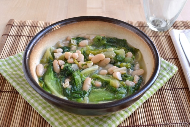 Fagioli bianchi con scarola