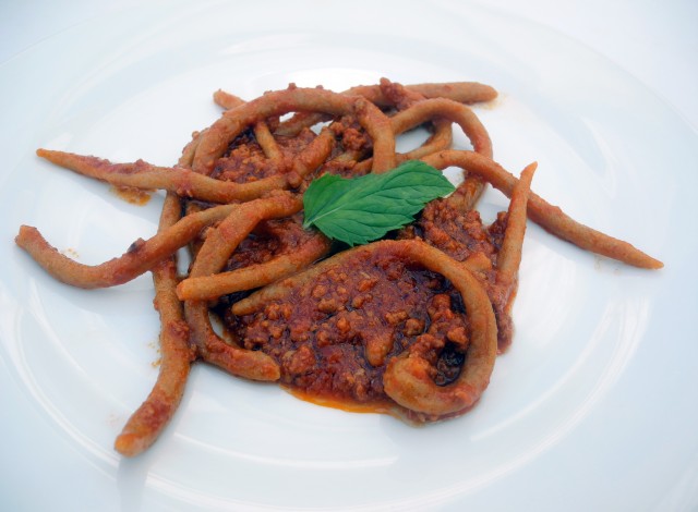 Maccheroni al ragù ennese